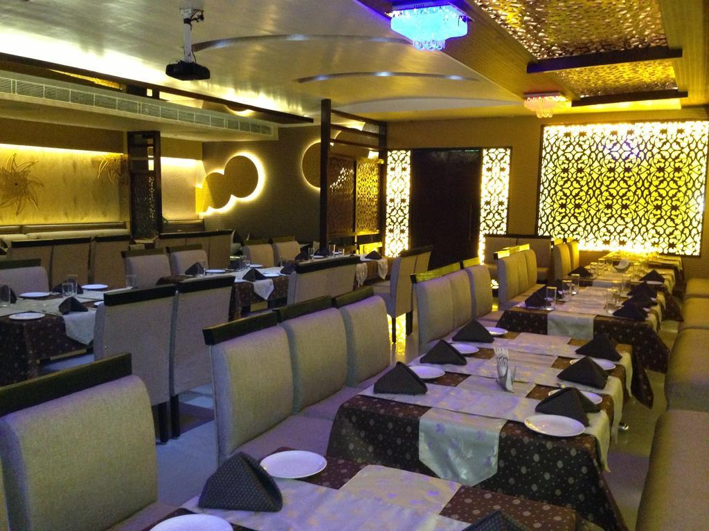 לודהיאנה Hotel Silver Stone מראה חיצוני תמונה